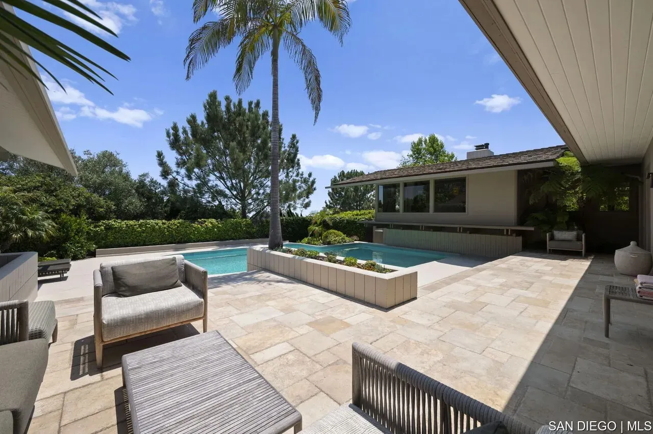 La Jolla, California 92037, United States, 5 Bedrooms Bedrooms, ,6 BathroomsBathrooms,Residential,Active,165179