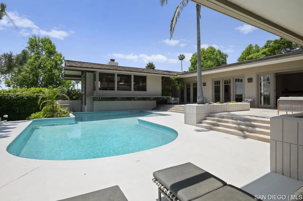 La Jolla, California 92037, United States, 5 Bedrooms Bedrooms, ,6 BathroomsBathrooms,Residential,Active,165179