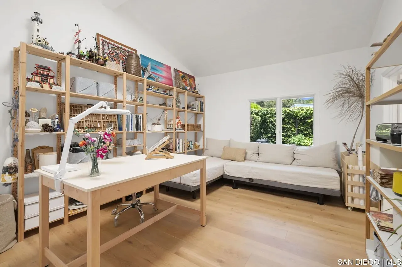 La Jolla, California 92037, United States, 5 Bedrooms Bedrooms, ,6 BathroomsBathrooms,Residential,Active,165179