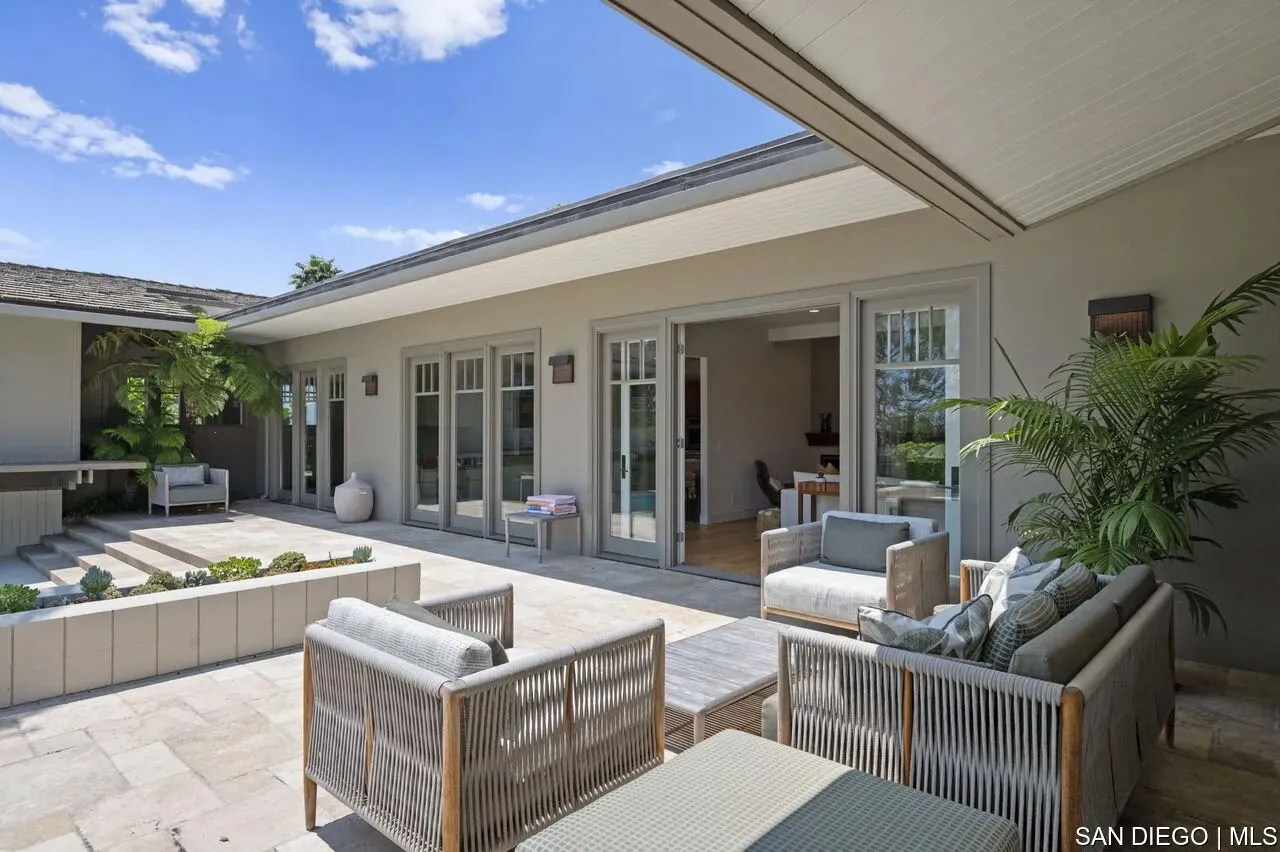 La Jolla, California 92037, United States, 5 Bedrooms Bedrooms, ,6 BathroomsBathrooms,Residential,Active,165179