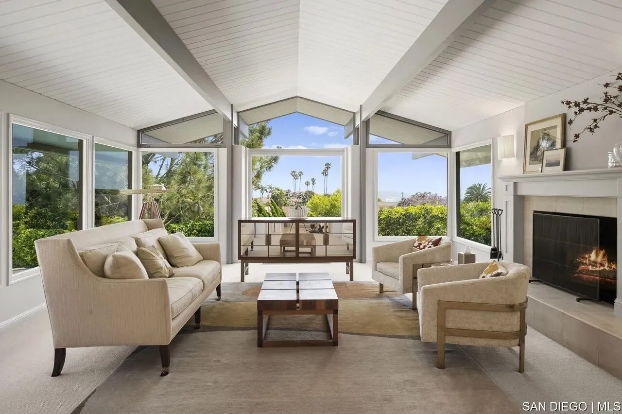 La Jolla, California 92037, United States, 5 Bedrooms Bedrooms, ,6 BathroomsBathrooms,Residential,Active,165179