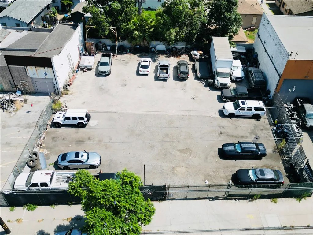 142 S Alameda