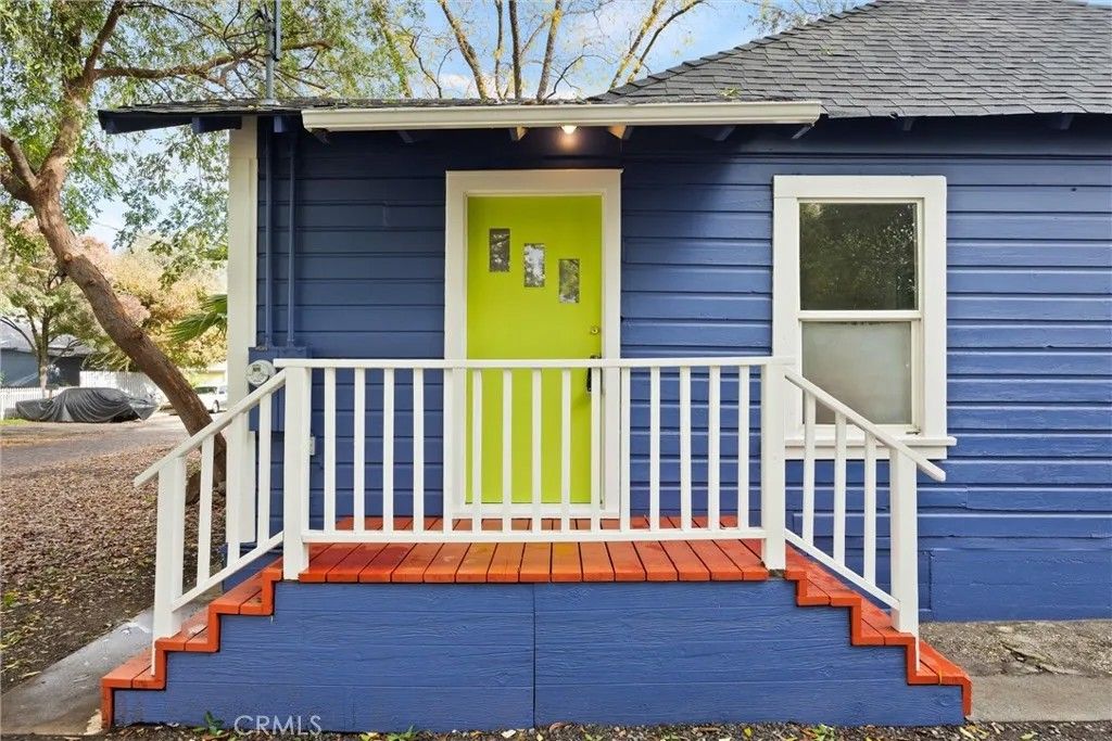 Photo of 573 E 19th St, Chico, CA 95928 (MLS # SN26009425)