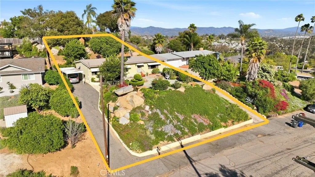 Photo of 1276 Oasis Dr, Escondido, CA 92026 (MLS # MB26054450)