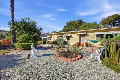 Photo of 1276 Oasis Dr, Escondido, CA 92026 (MLS # MB26054450)