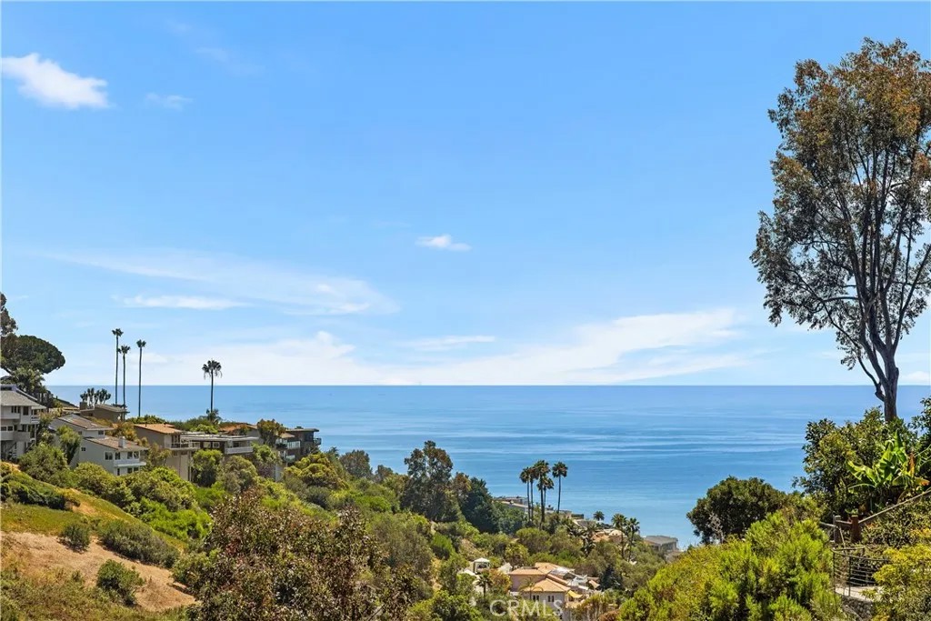 2365 Hillview Drive
