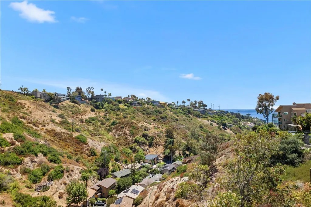 2365 Hillview Drive