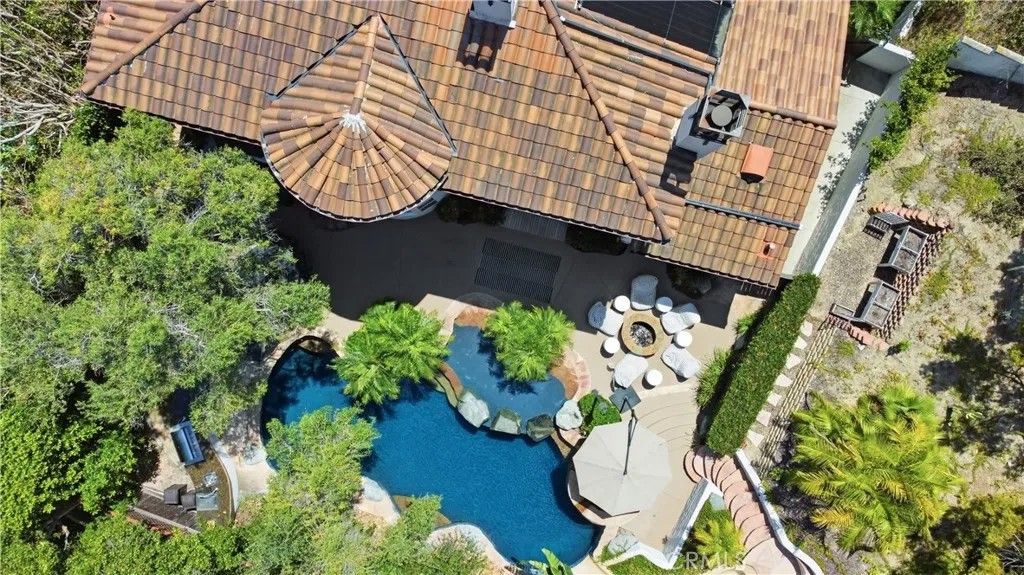 Photo of 5012 Seagrove Cv, San Diego, CA 92130 (MLS # OC26083779)