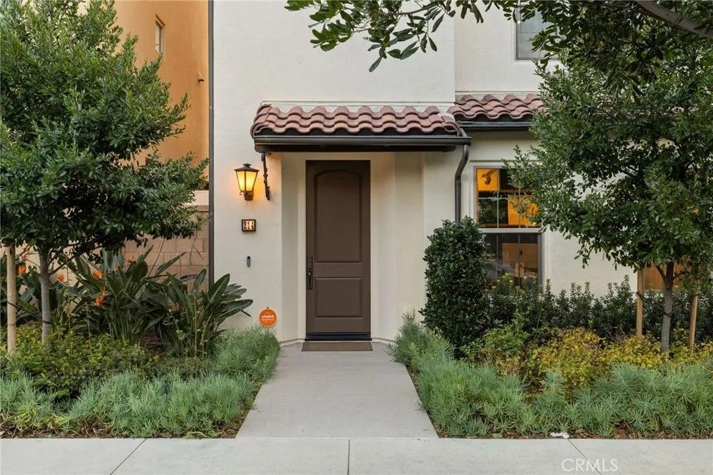 Photo of 214 Elkhorn, Irvine, CA 92618 (MLS # DW25267885)