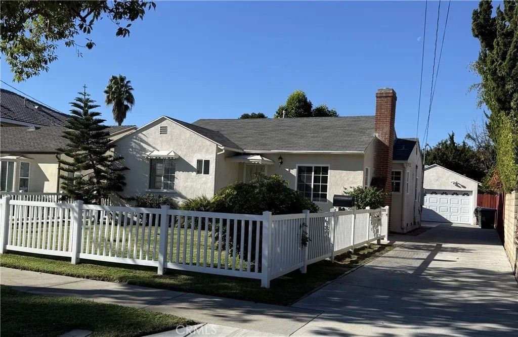 Photo of 5949 N Walnut Grove, San Gabriel, CA 91775 (MLS # AR25277049)