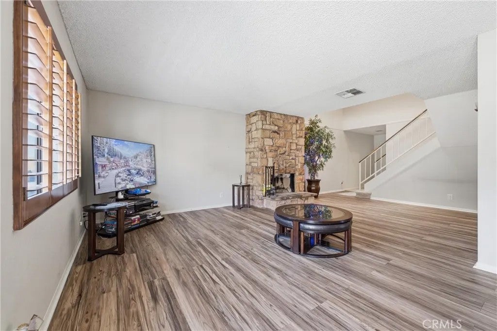 40019 Bluebird Lane