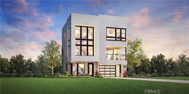 120 Isla, Irvine