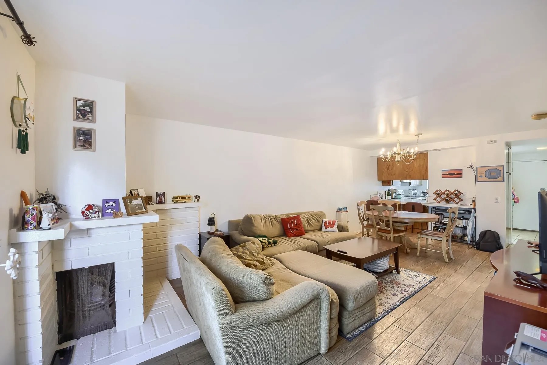 4085 Crystal Dawn 104