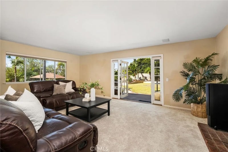 10381 Brightwood