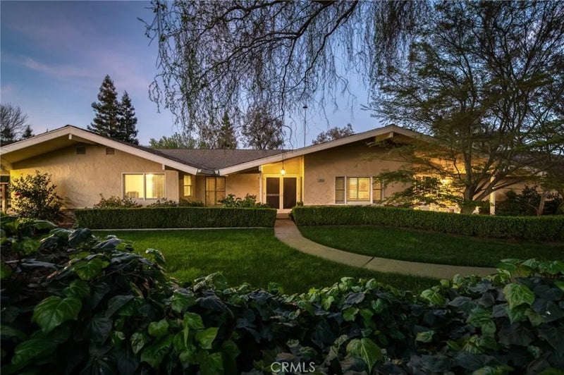 5648 E Dinuba