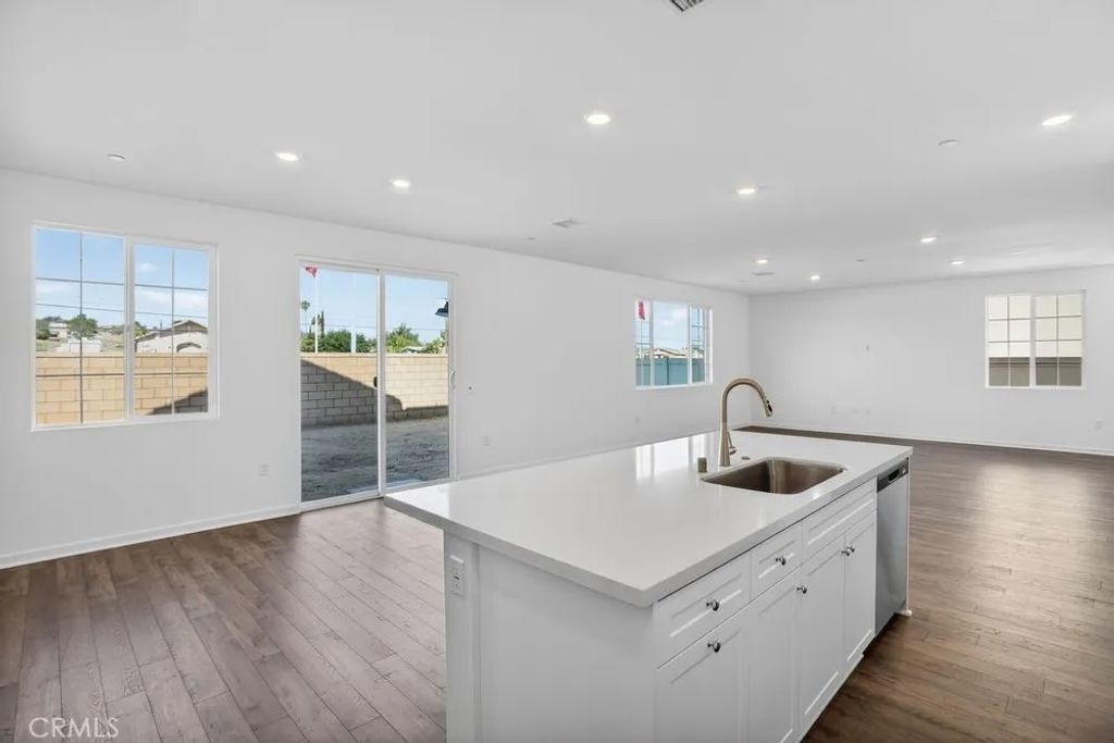 Photo of 9567 Silverstein Drive, Riverside, CA 92508 (MLS # IG26007477)