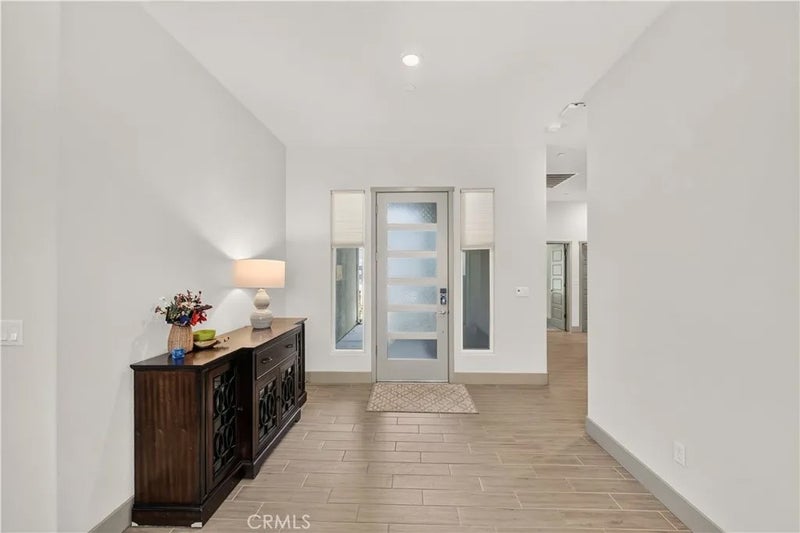 2462 Valverde Drive