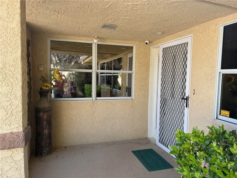 14695 Greenbriar