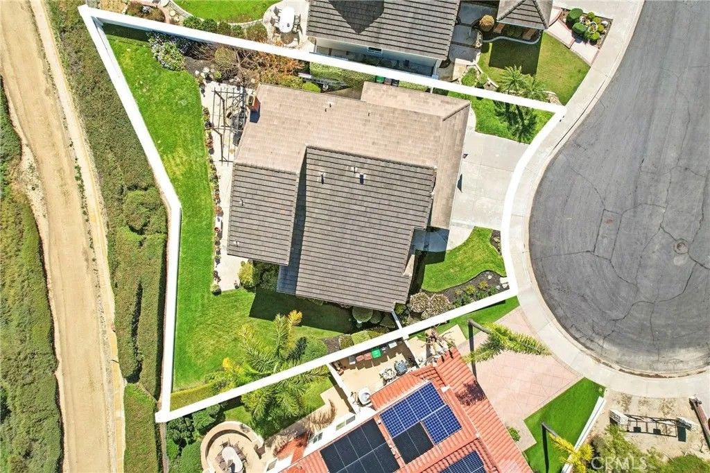 Photo of 4 Precipice, Laguna Niguel, CA 92677 (MLS # LG26046876)