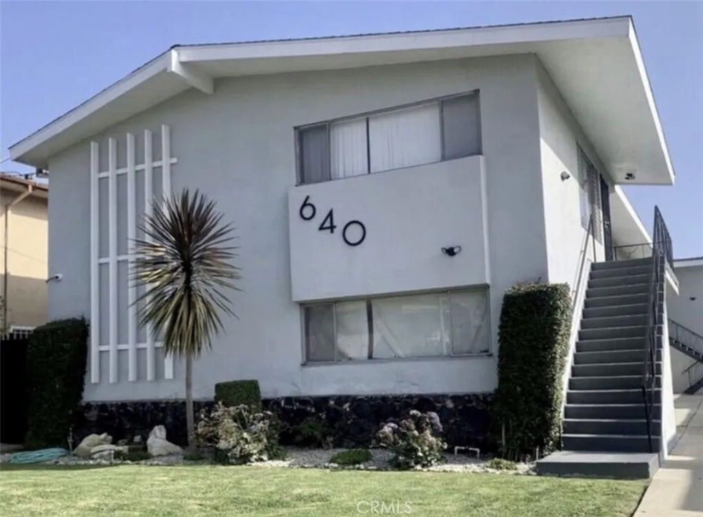 Photo of 640 Hill Street, Inglewood, CA 90302 (MLS # SB26023437)