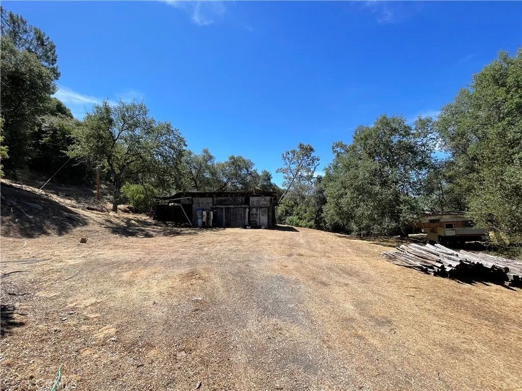 4390 Usona Road