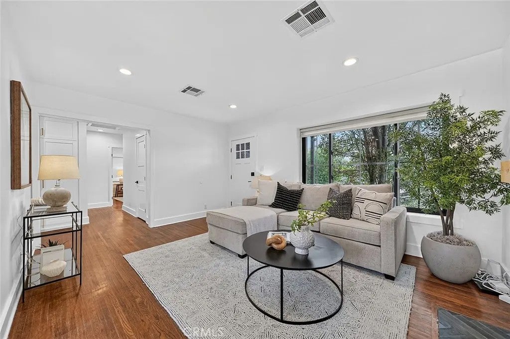 4333 Maury Ave