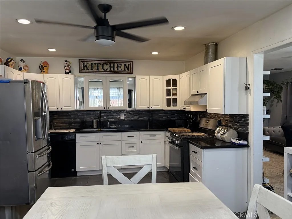 1235 W Ivesbrook