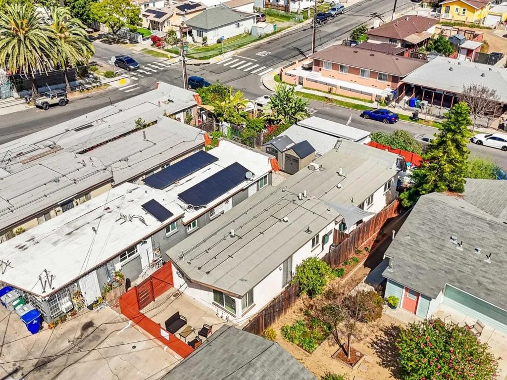 3584 Chamoune Avenue