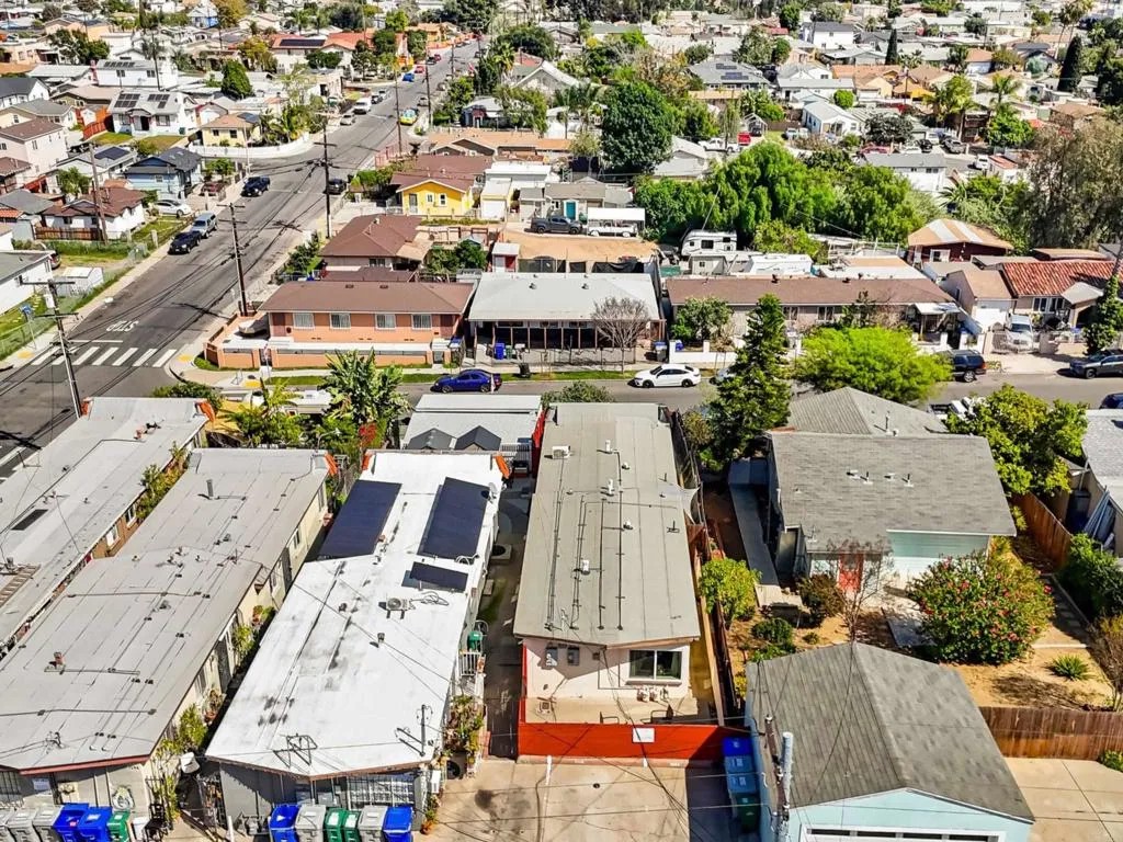 3584 Chamoune Avenue