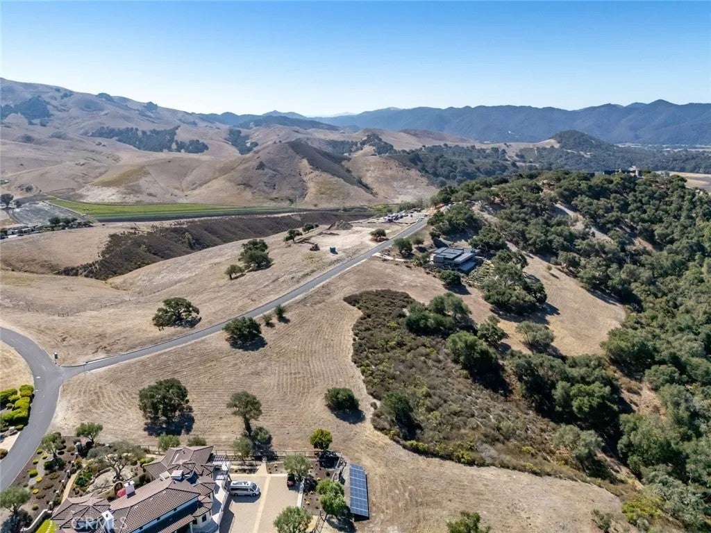 3675 Camino Purisima
