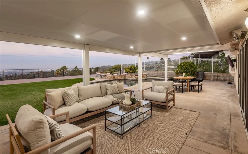27108 Diamondhead