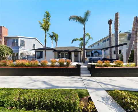 Photo of 264 Ravenna, Long Beach, CA 90803 (MLS # PW26048821)