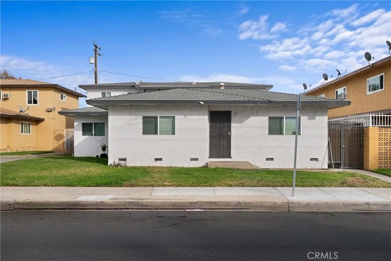 1110 N East