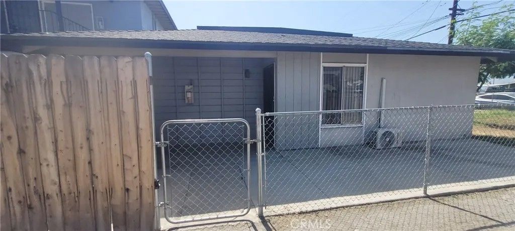 Photo of 26853 9th Street, Highlands, CA 92346 (MLS # CV26003493)