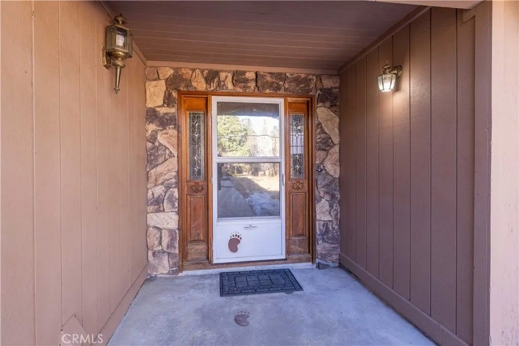 Photo of 889 Mcalister Road, Big Bear, CA 92314 (MLS # OC26029343)