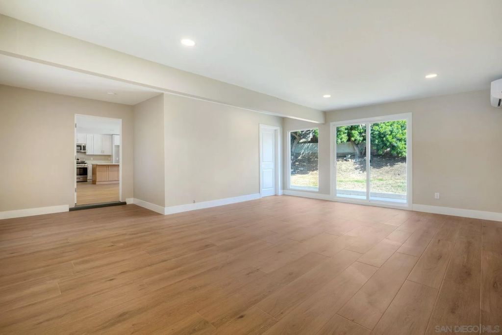 Photo of 578 E. Indian Rock Rd, Vista, CA 92084 (MLS # 260006975)