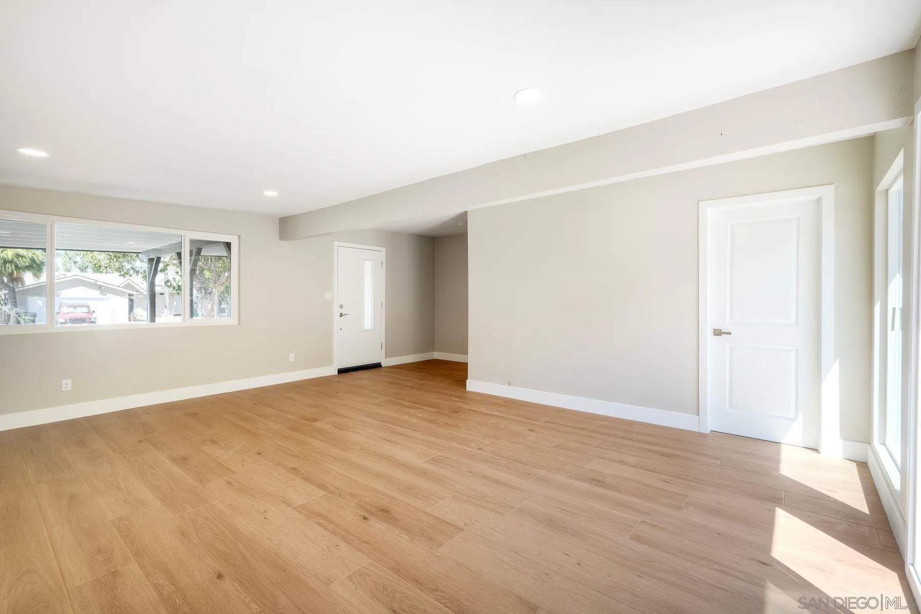 578 E. Indian Rock Rd