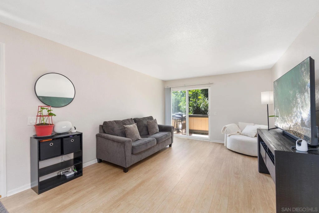 Photo of 868 E Alvarado ST #28, Fallbrook, CA 92028 (MLS # 260014691)