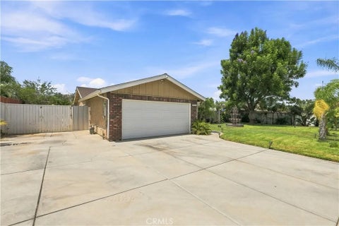 Tiny photo for 5976 Robinson Avenue, Riverside, CA 92503 (MLS # IG26171579)