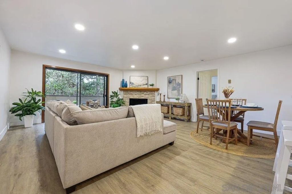 Photo of 8860 Villa La Jolla Drive #217, La Jolla, CA 92037 (MLS # 260007871)