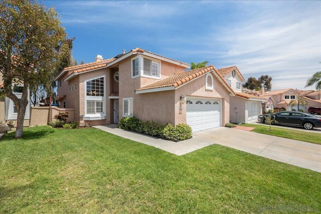 Photo of 3266 San Helena Dr, Oceanside, CA 92056 (MLS # 260009750)