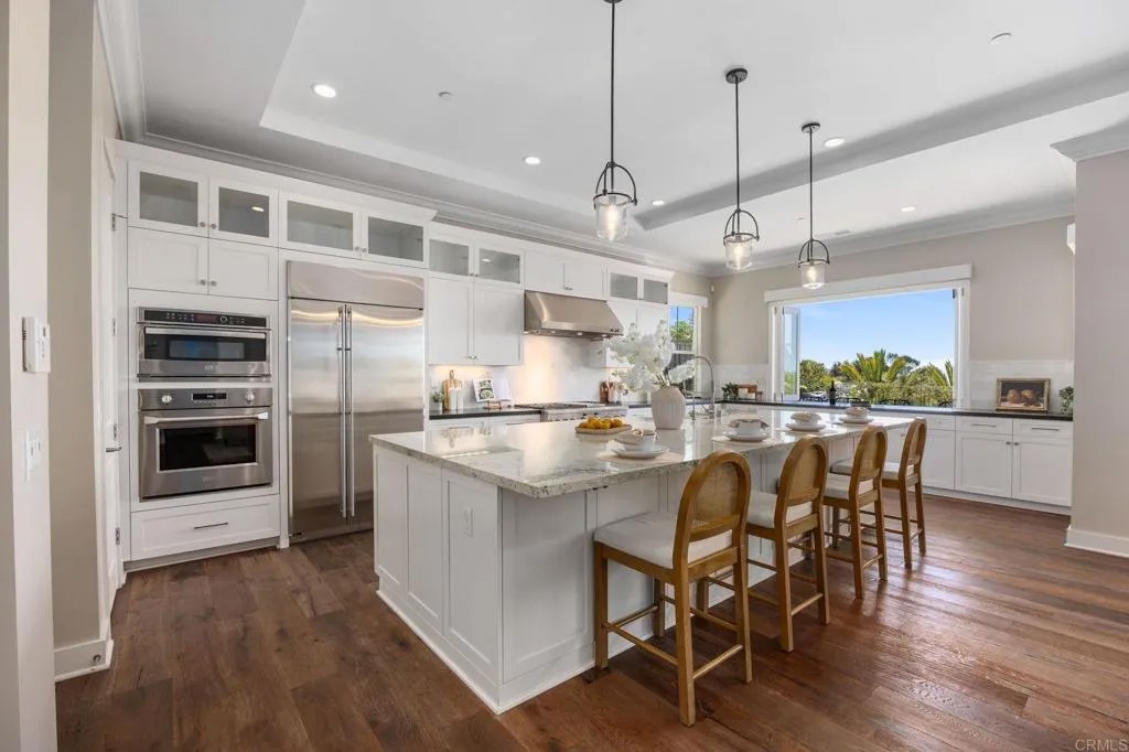 900 Channel Island Drive