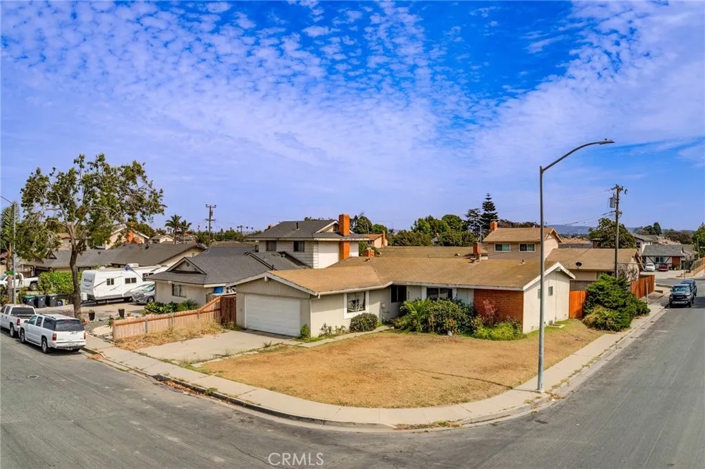606 W Albert Street