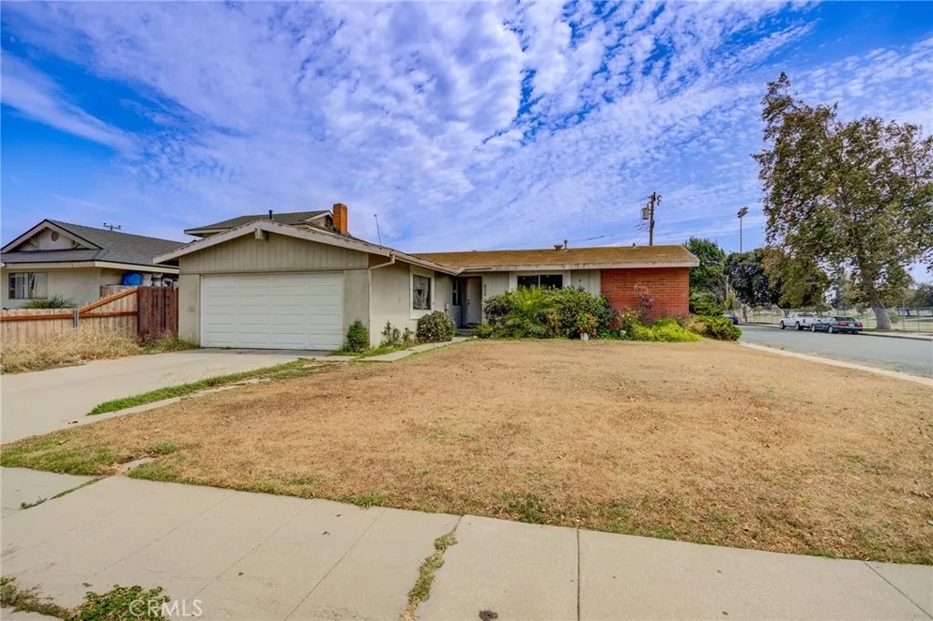 606 W Albert Street