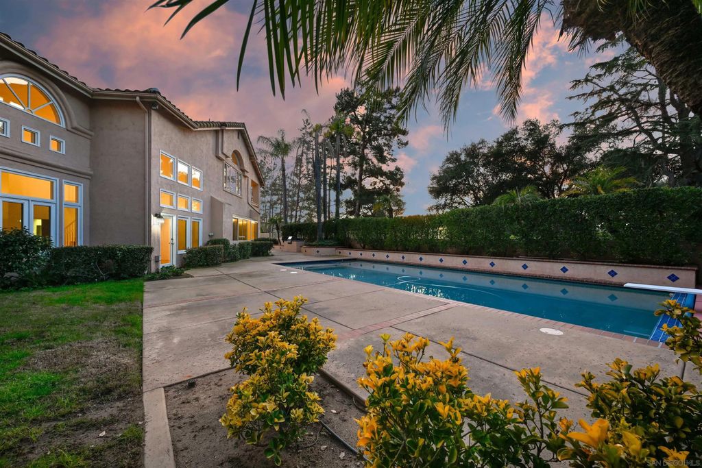 Photo of 516 Camino Bailen, Escondido, CA 92029 (MLS # 260004549)