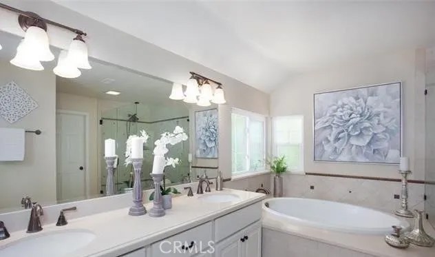 571 S Weymouth Court