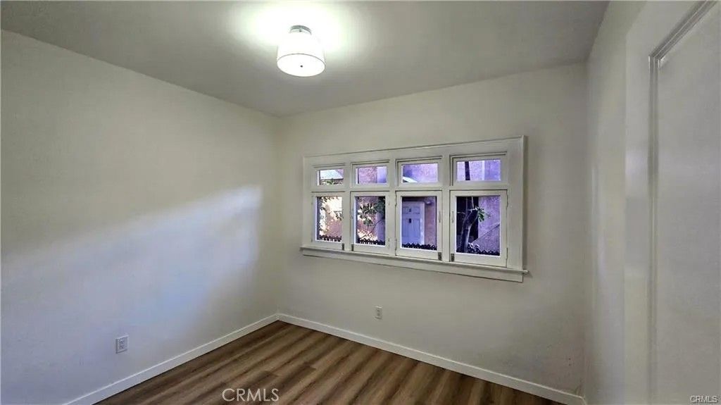 Photo of 1034 Beacon Ave, Los Angeles, CA 90015 (MLS # DW26088855)