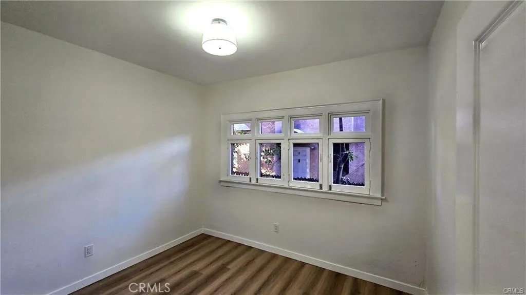 1034 Beacon