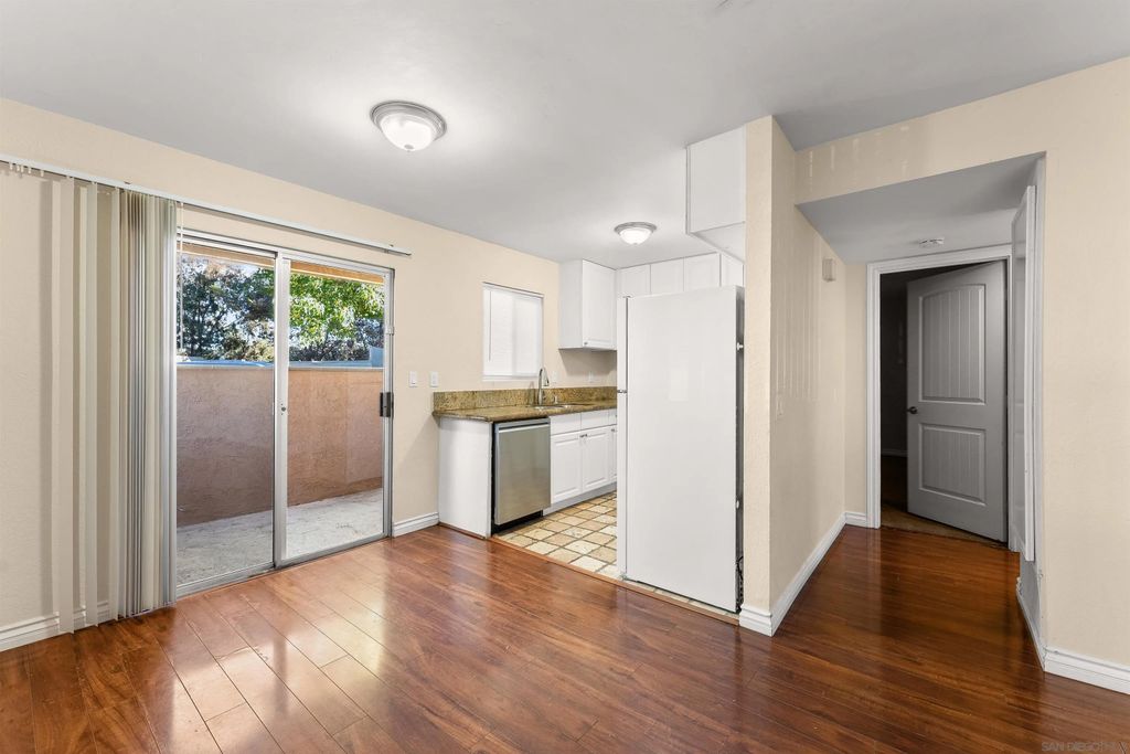 Photo of 502 Calle Montecito #19, Oceanside, CA 92057 (MLS # 250043741)