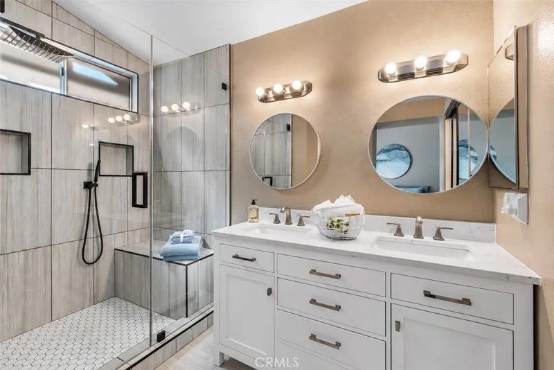 15085 Primrose Court